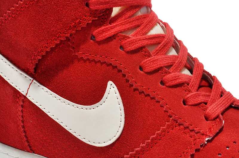 Nike Dunk Sky Hi 2013 footlocker baskets magasin